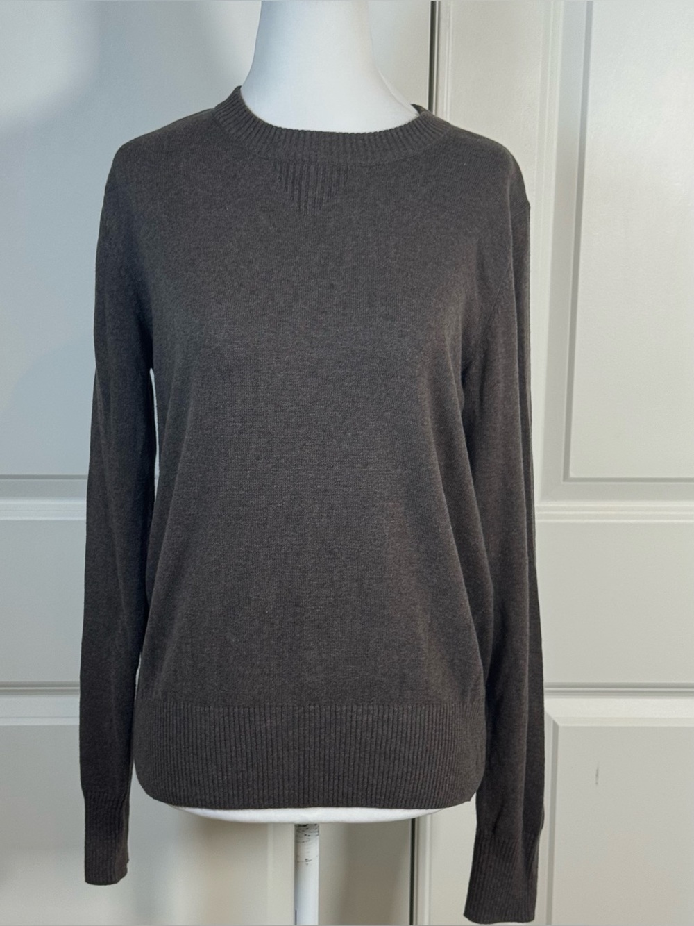 PACT Organic Cotton Crewneck Sweater Womens M Oatmeal Brown Minimalist Capsule - Picture 2 of 9